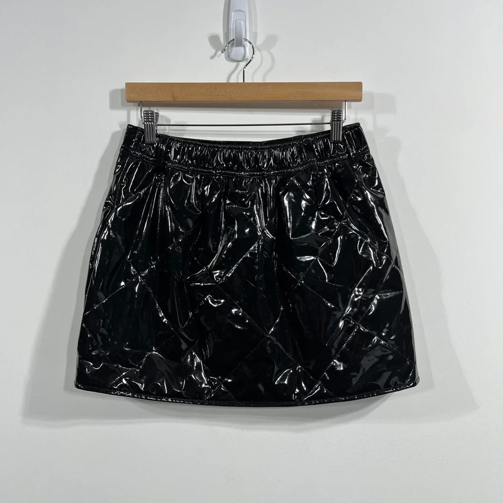Alo Yoga Snomoto Quilted Mini Skirt Black Puffer Womens Medium Athleisure